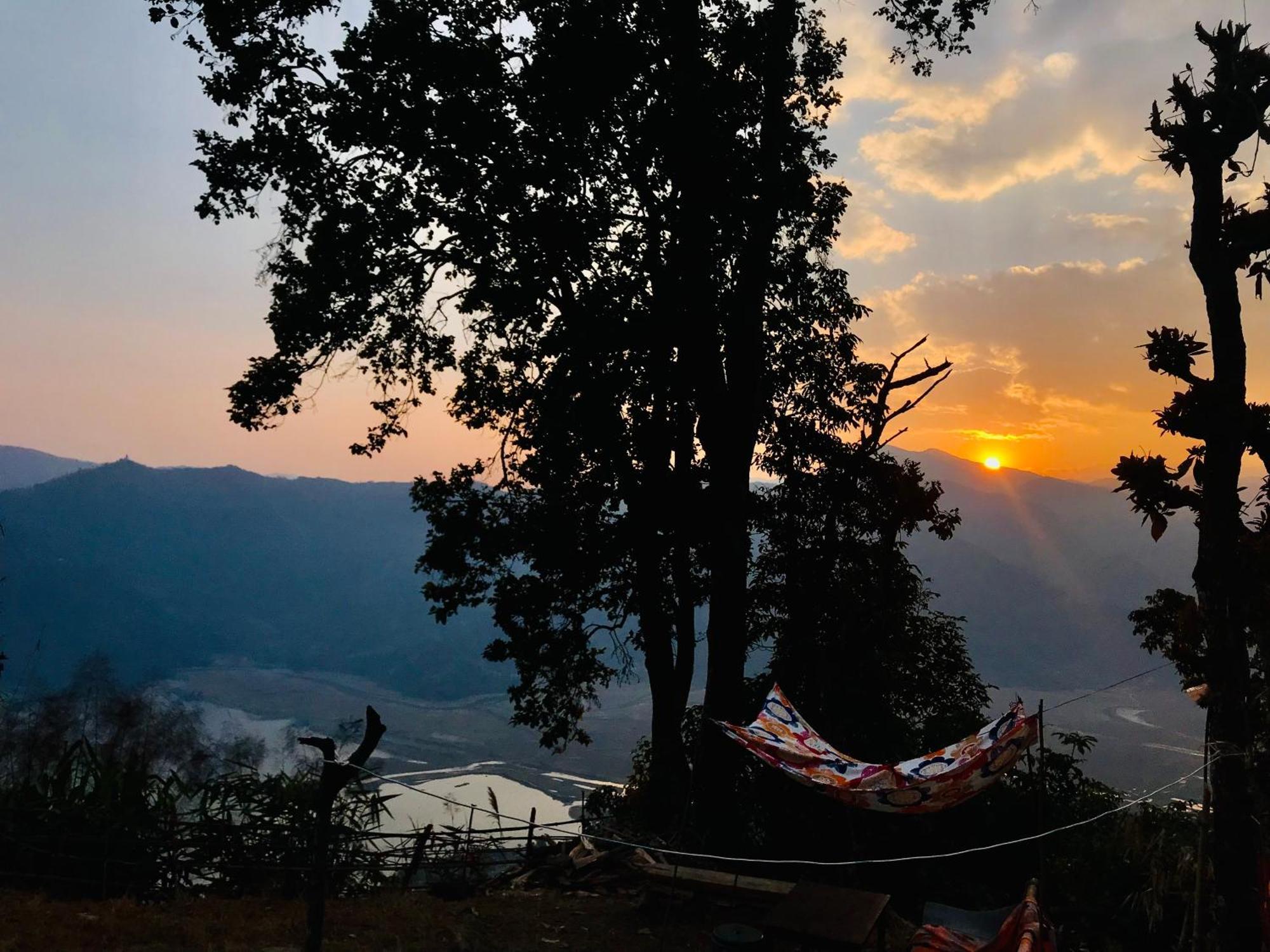 Hom'S Homestay & Farmstay Sarangkot Pokhara Exterior photo